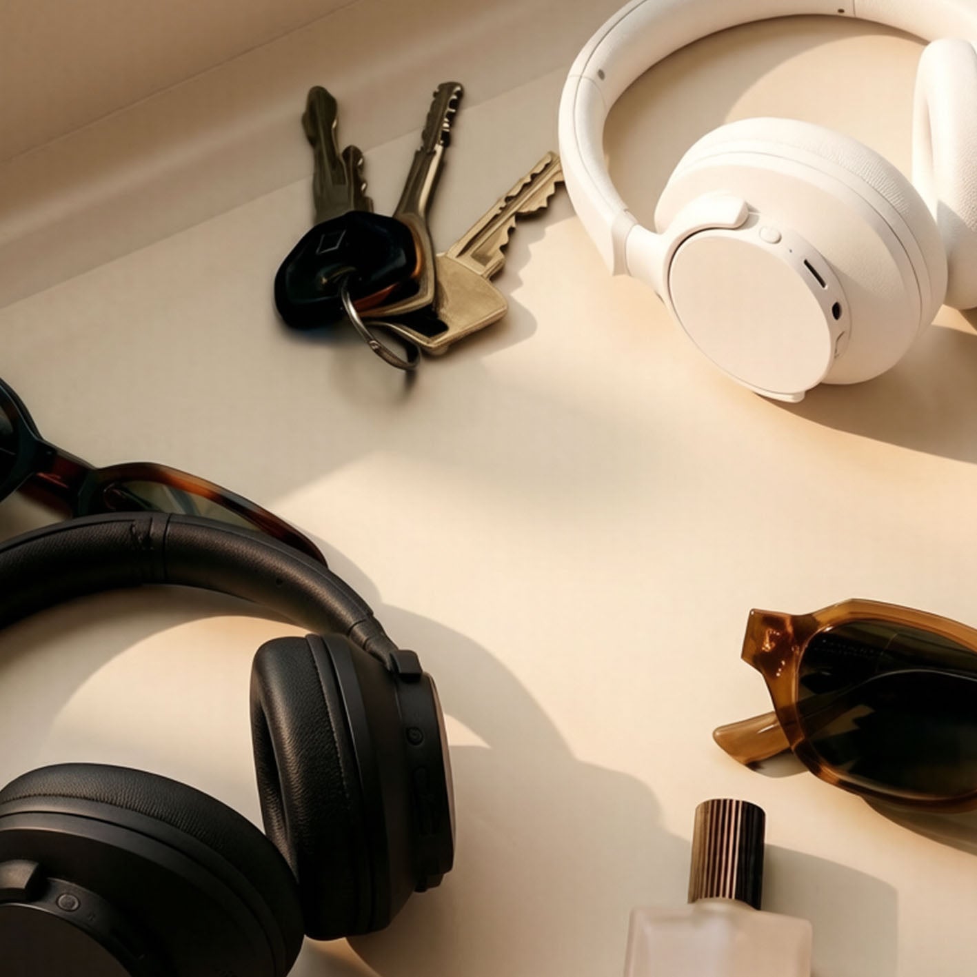 A700S.(White)